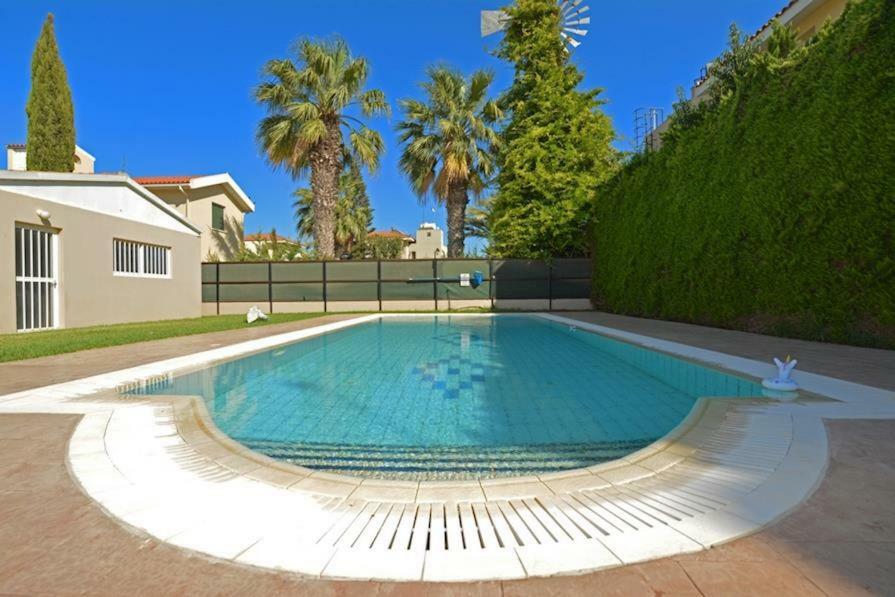 Villa Daryah Sirina Bay プロタラス エクステリア 写真
