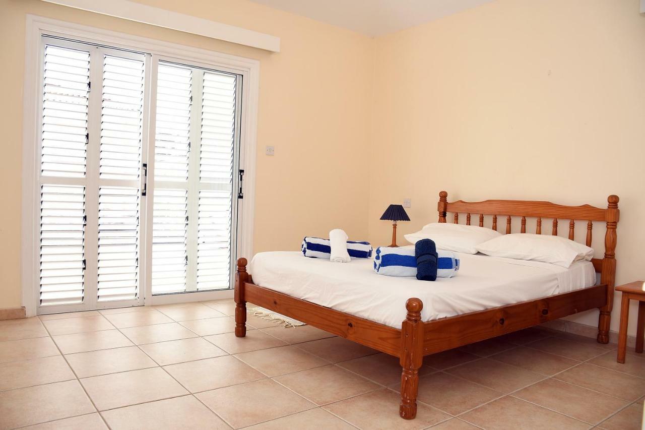Villa Daryah Sirina Bay プロタラス エクステリア 写真