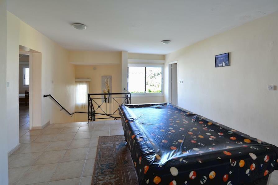 Villa Daryah Sirina Bay プロタラス エクステリア 写真