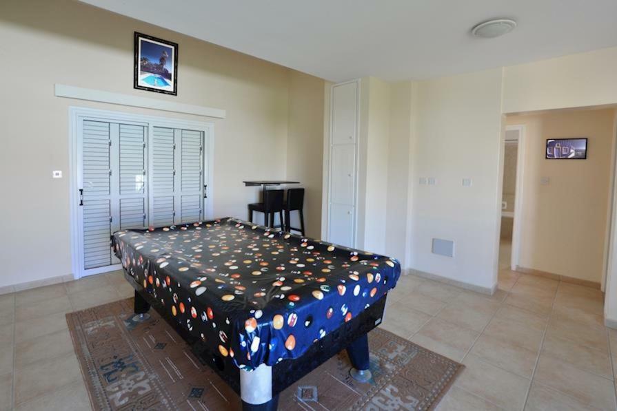 Villa Daryah Sirina Bay プロタラス エクステリア 写真